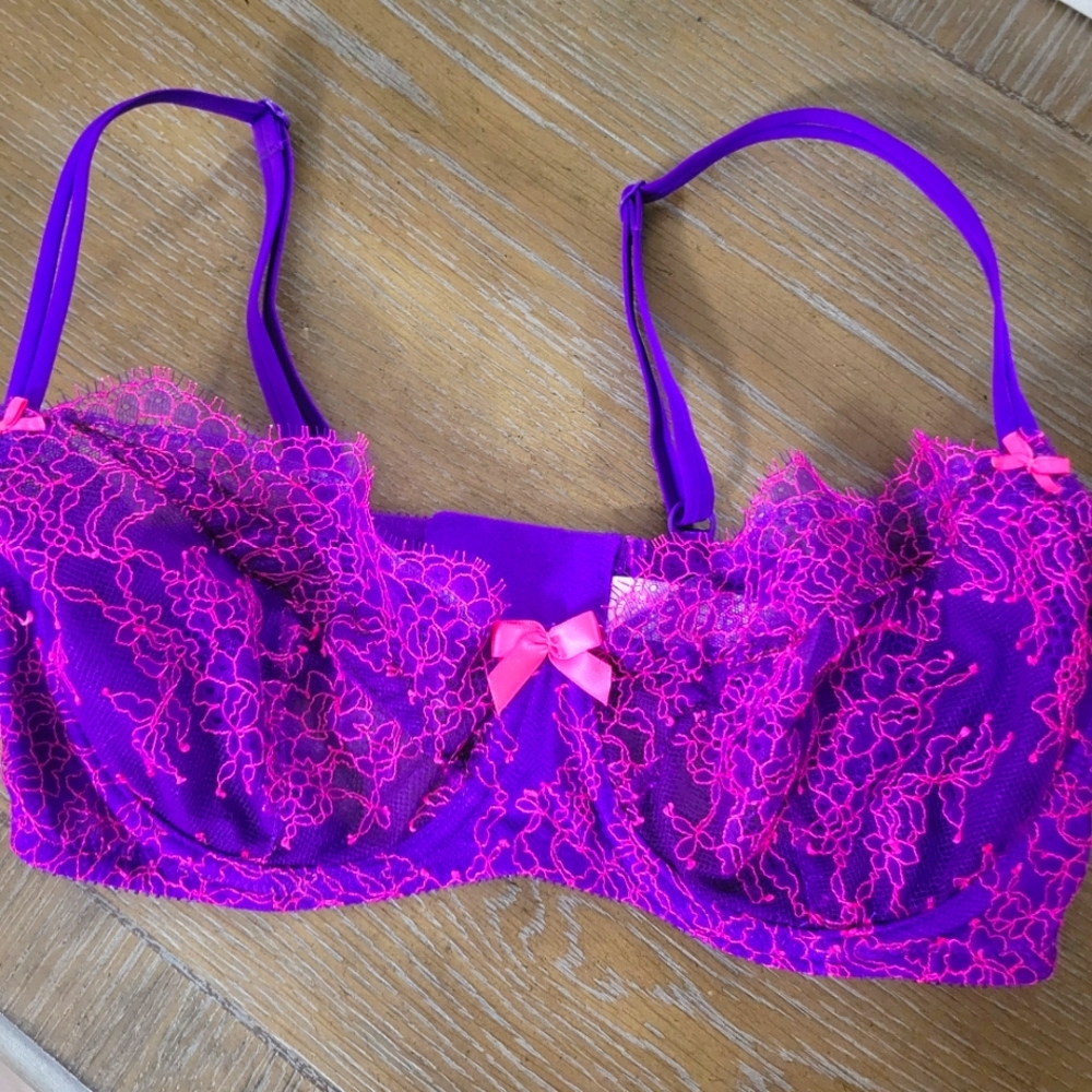 Victoria's Secret bra